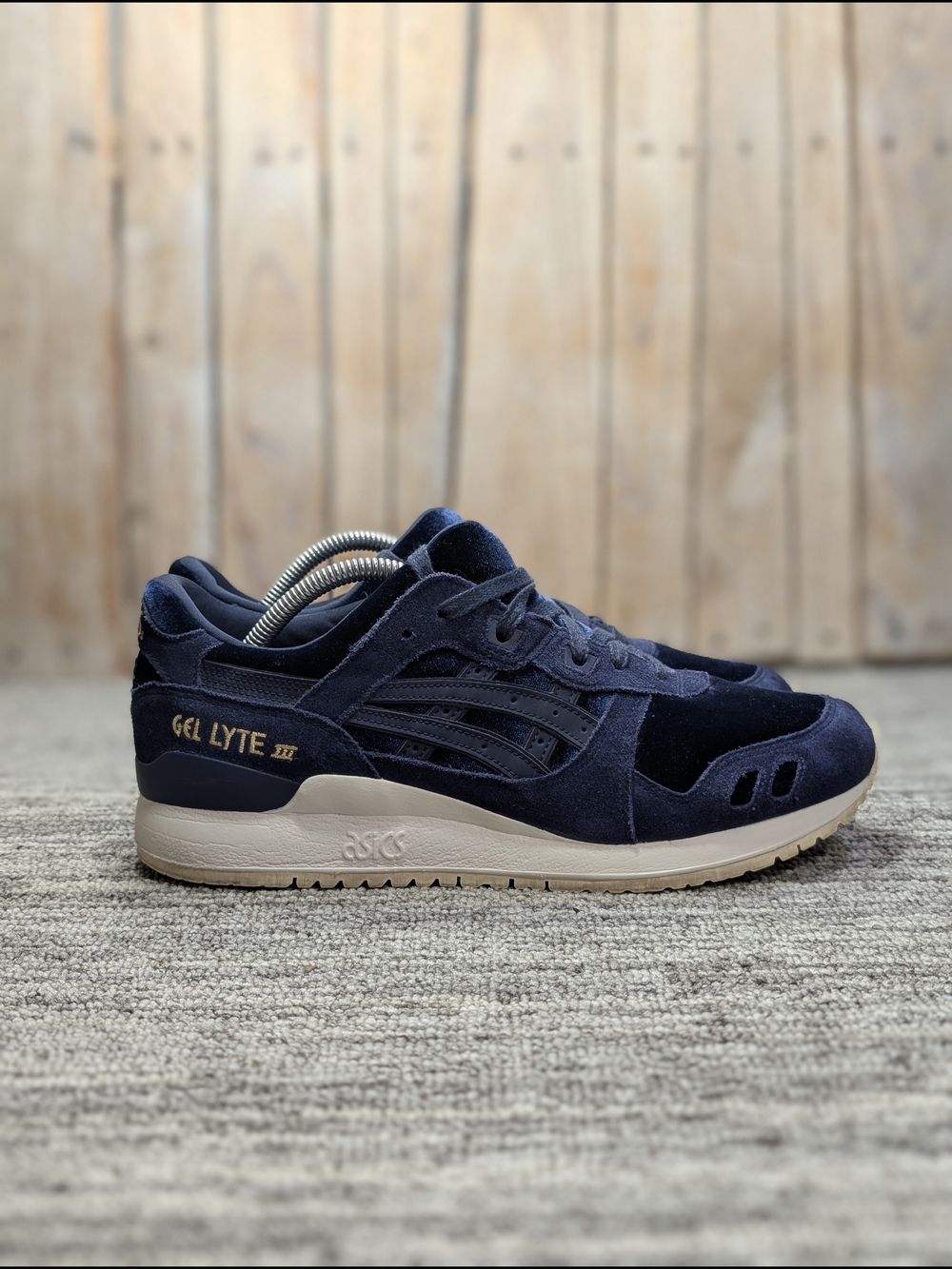 Women's ASICS Gel-Lyte III Navy Suede/Velvet Sneaker - Size 11 HN7T9-5858 Unisex